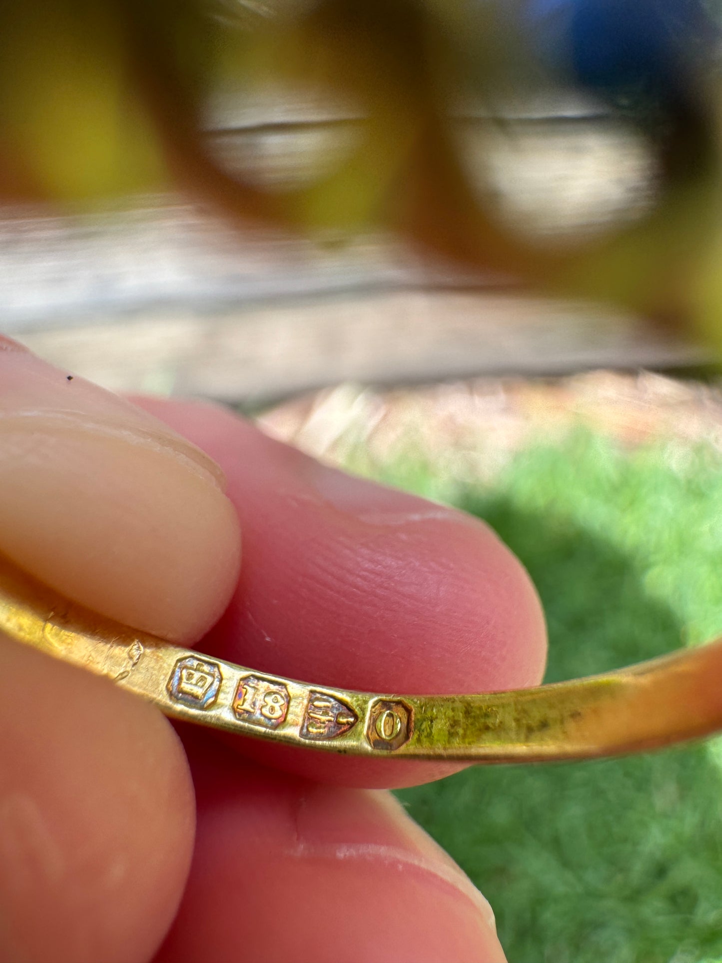 Antique Victorian 18ct yellow gold sapphire and mixed old cut diamond ring