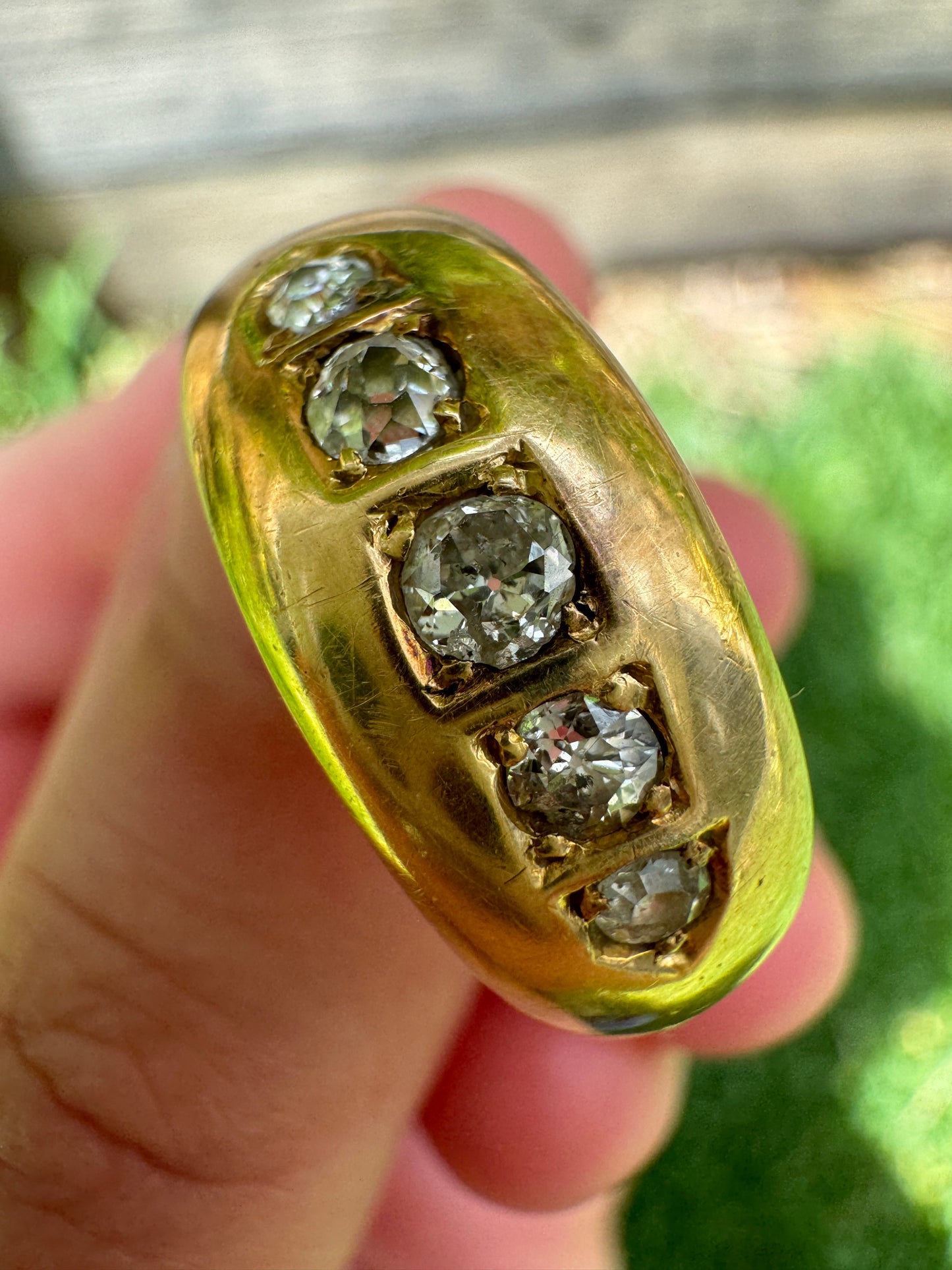 Antique 18ct yellow gold five stone old mine cut diamond gypsy ring