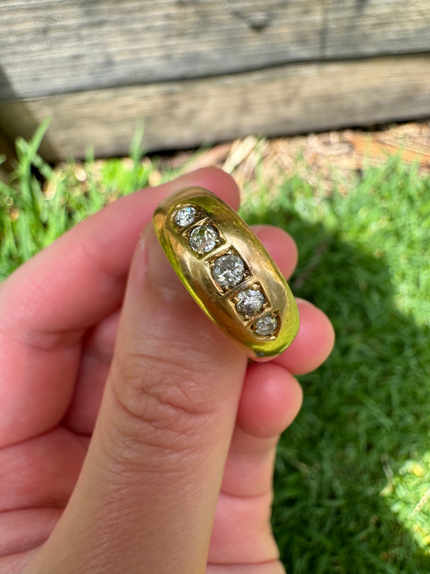 Antique 18ct yellow gold five stone old mine cut diamond gypsy ring