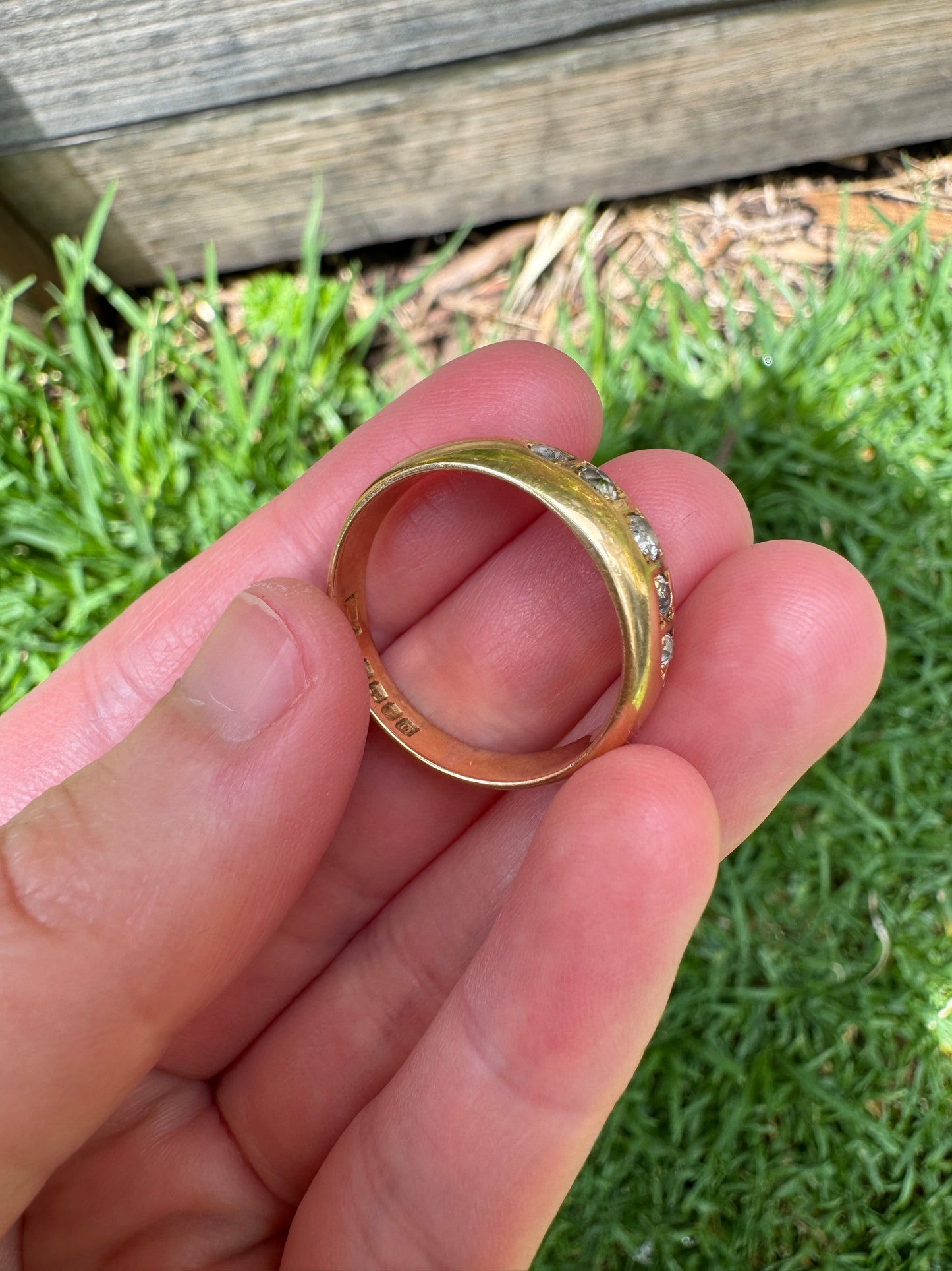 Antique 18ct yellow gold five stone old mine cut diamond gypsy ring