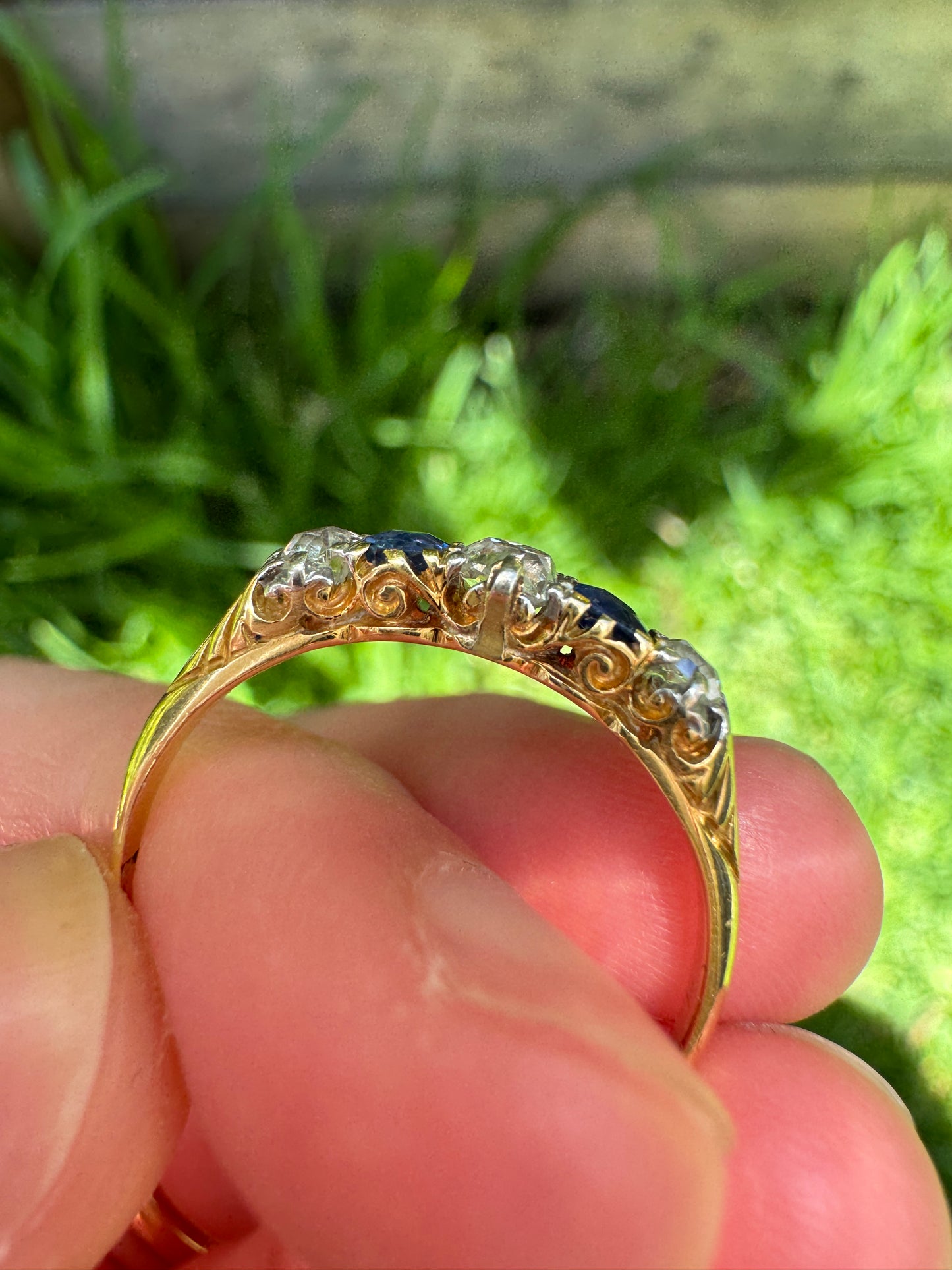 Vintage 18ct yellow gold five stone old mine cut diamond and sapphire ring