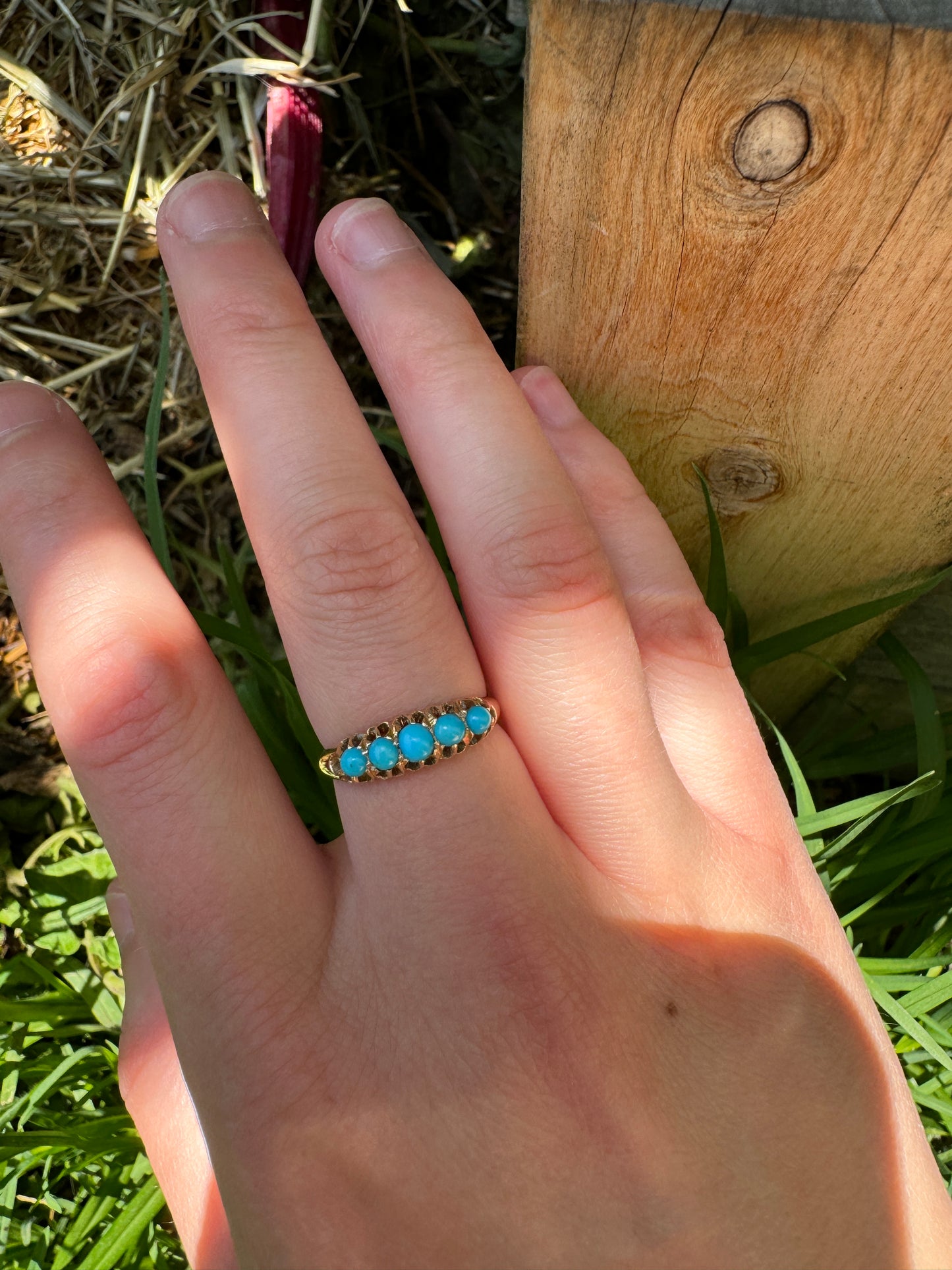Vintage 18ct yellow gold five stone turquoise cabochon ring