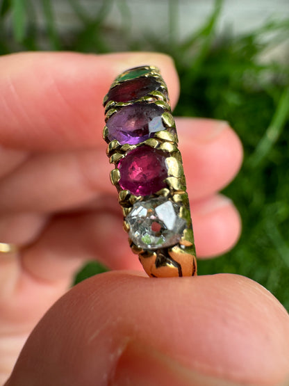 Vintage 18ct yellow gold REGARD acrostic ring