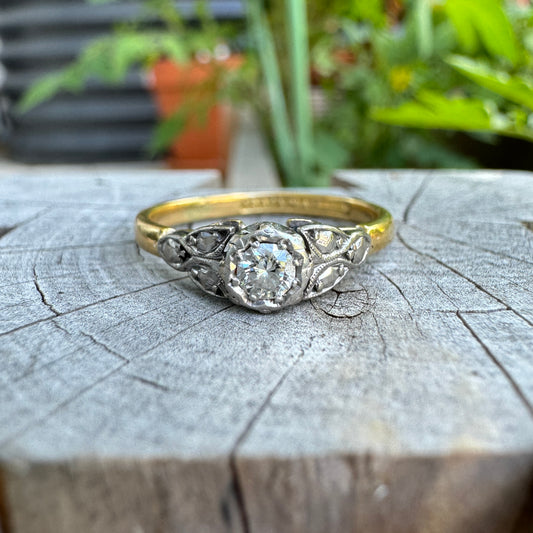 Vintage 18ct yellow gold and platinum 0.15ct old European cut diamond solitaire ring
