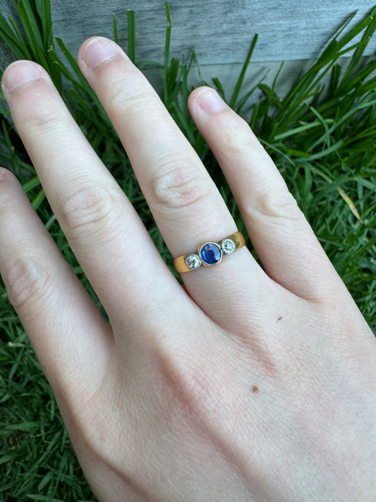 Antique Victorian 22ct yellow gold 0.4ct old cut sapphire and 0.16ct TCW old mine cut diamond ring