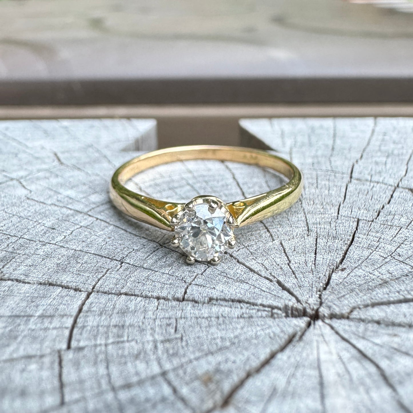 Vintage 18ct yellow gold 0.3ct old mine cut diamond solitaire ring