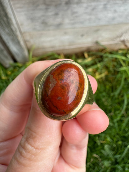 Vintage 9ct yellow gold red jasper cabochon signet ring