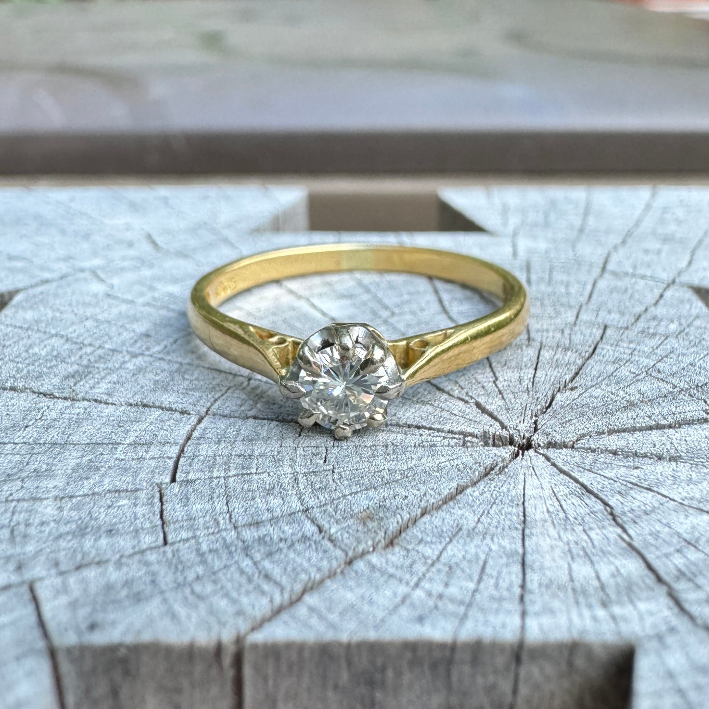 Vintage 18ct yellow gold 0.25ct round brilliant cut diamond solitaire ring