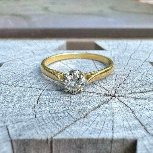Vintage 18ct yellow gold 0.25ct round brilliant cut diamond solitaire ring