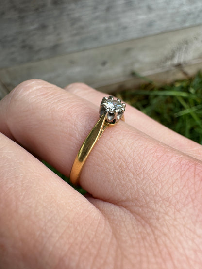 Vintage 18ct yellow gold 0.25ct round brilliant cut diamond solitaire ring