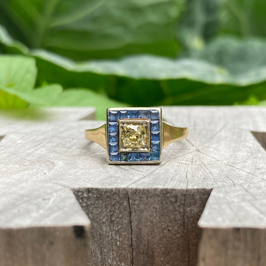 Vintage 15ct yellow gold 0.2ct light yellow old cut diamond and sapphire ring