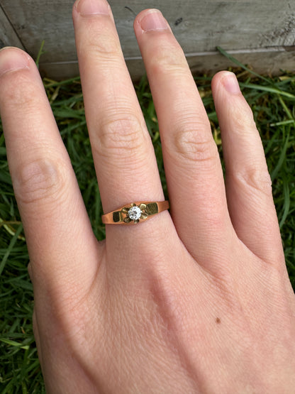 Vintage 9ct yellow gold old European cut diamond buttercup setting solitaire ring