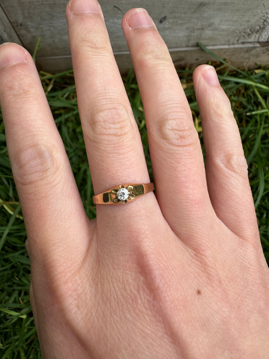 Vintage 9ct yellow gold old European cut diamond buttercup setting solitaire ring