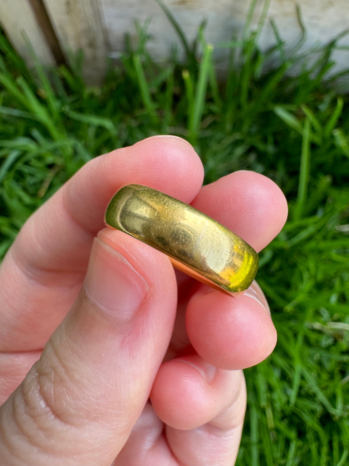 Antique 22ct yellow gold band, 5mm wide