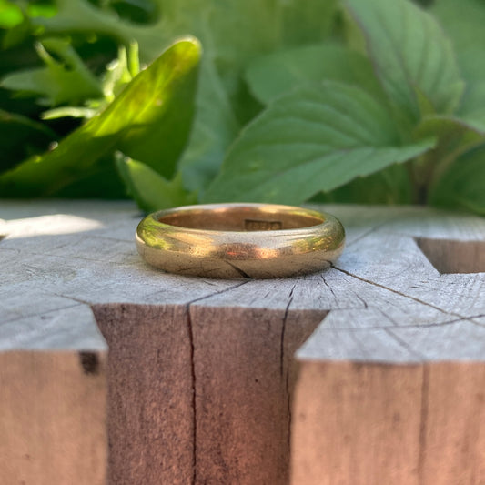 Antique Australian 15ct yellow gold donut band, 4.3mm wide