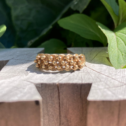 Vintage 9ct yellow gold keeper ring