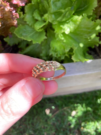 Vintage 9ct yellow gold keeper ring