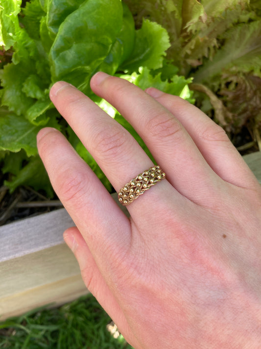 Vintage 9ct yellow gold keeper ring