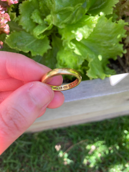 Antique 22ct yellow gold band, 3mm wide