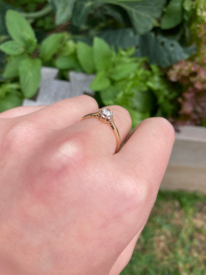 Vintage 18ct yellow gold 0.25ct old mine cut diamond solitaire ring
