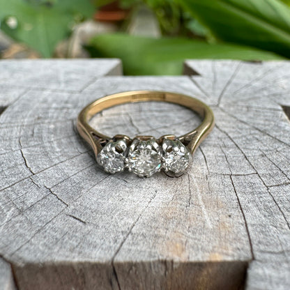 Vintage 18ct yellow gold and platinum 0.3ct TCW three stone claw set diamond ring