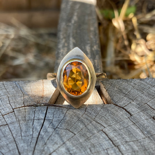 Vintage 9ct yellow gold marquise plaque faceted citrine ring