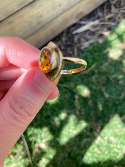 Vintage 9ct yellow gold marquise plaque faceted citrine ring