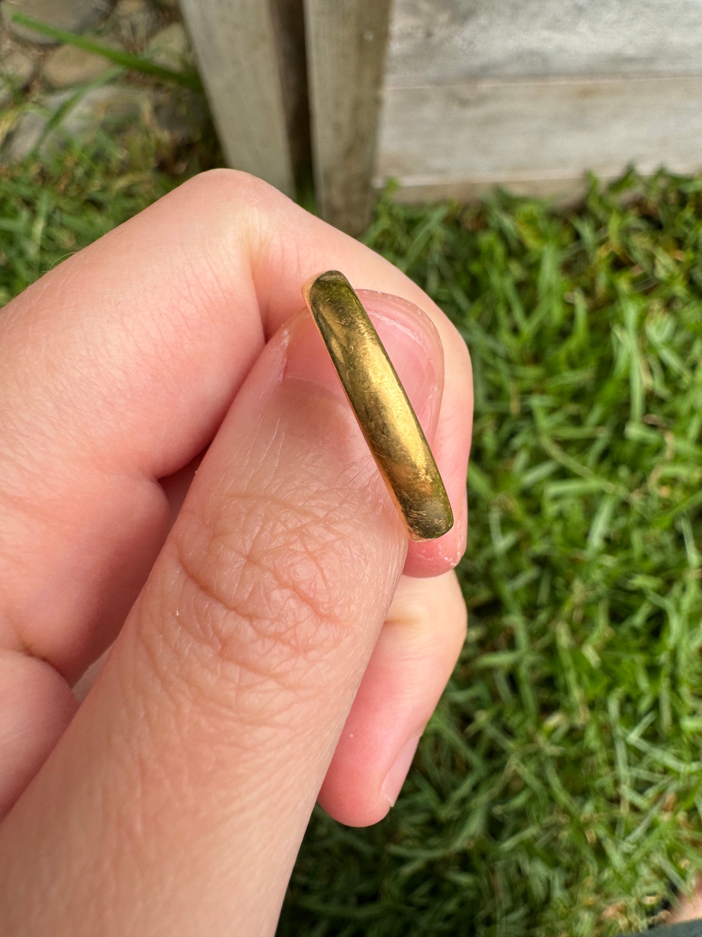 Vintage 22ct yellow gold band, 3mm wide