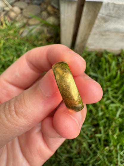Vintage 22ct yellow gold band, 5.5mm wide