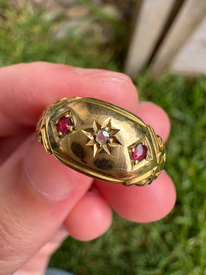 Antique Edwardian 18ct yellow gold garnet and rose cut diamond gypsy ring