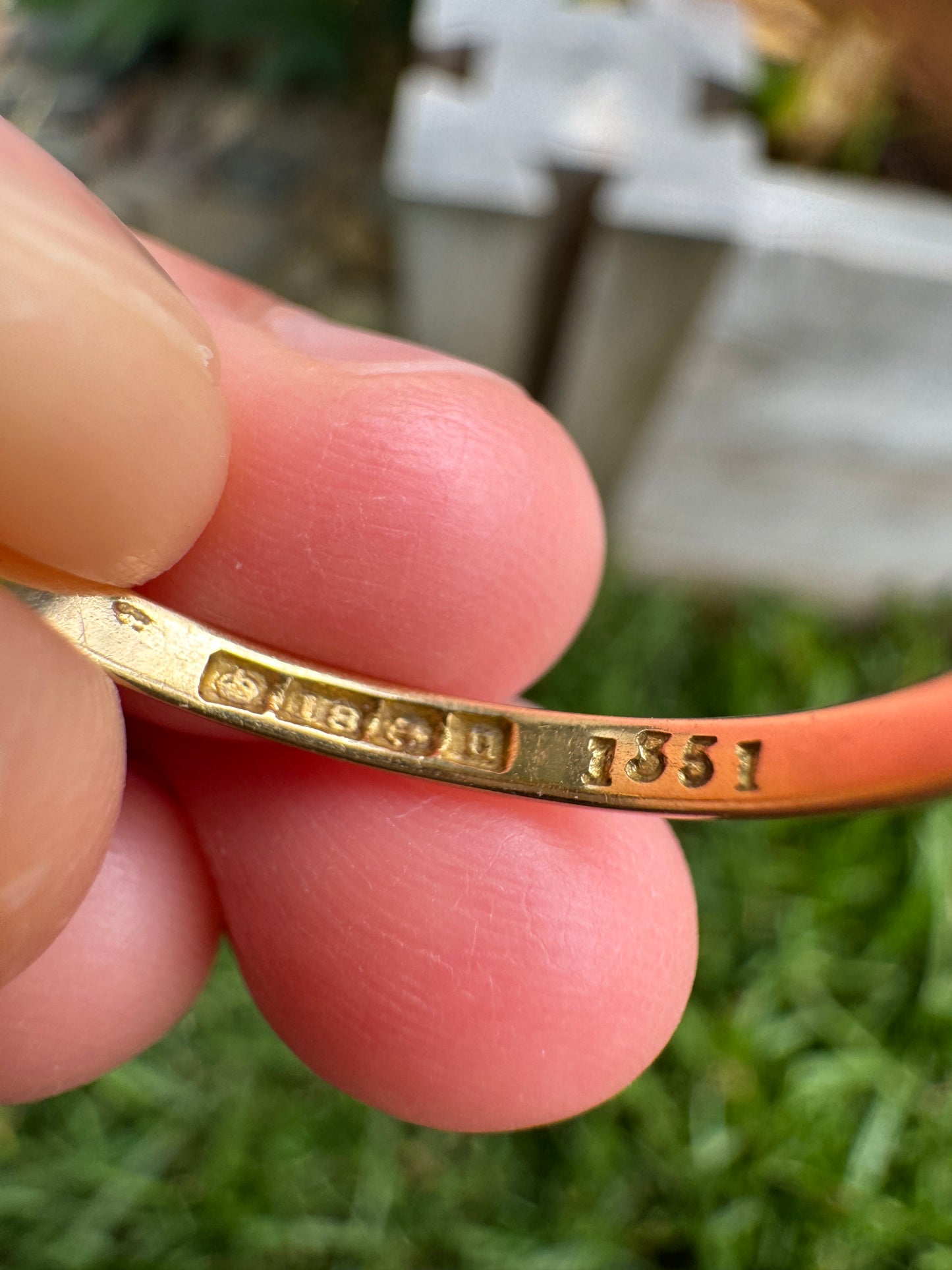 Antique 18ct yellow gold five stone 0.2ct TCW old cut diamond ring