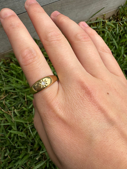 Vintage 18ct yellow gold old cut diamond starset gypsy ring
