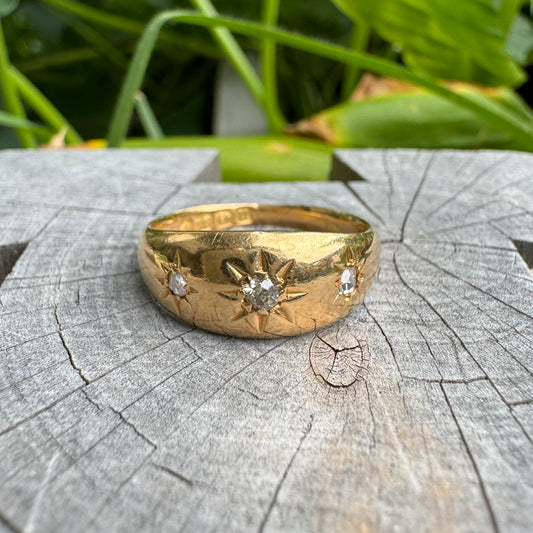 Antique 18ct yellow gold three stone old mine cut and rose cut diamond starset gypsy ring