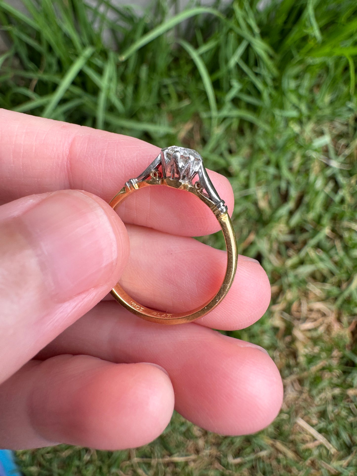 Vintage 18ct yellow gold and platinum 0.4ct old mine cut diamond solitaire ring