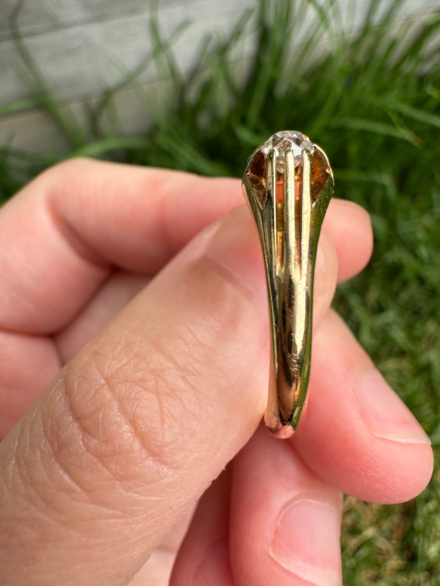 Vintage 18ct yellow gold 0.2ct old mine cut diamond belcher ring