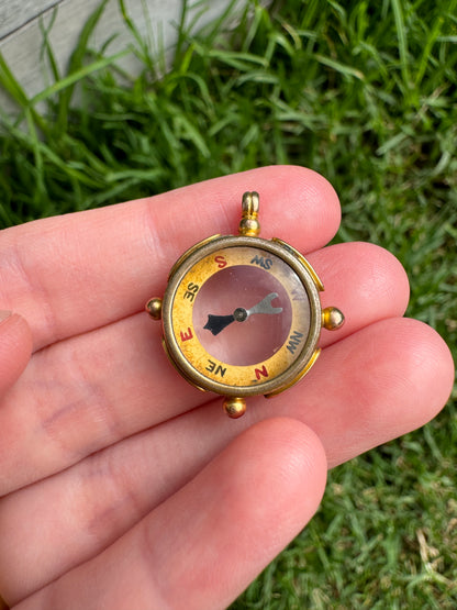 Antique 9ct yellow gold compass pendant