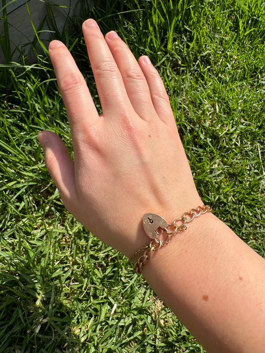 Vintage 9ct rosy yellow gold curb link bracelet with heart padlock clasp, 15cm / 5.9 inches long
