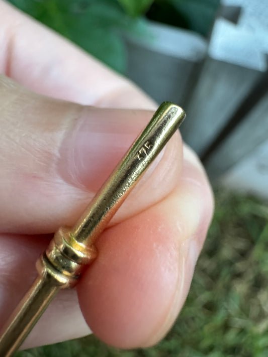 Vintage 9ct yellow gold t-bar with extra gold links
