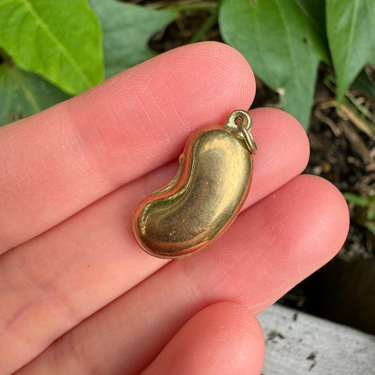 Vintage 9ct yellow gold lucky bean charm (1962)