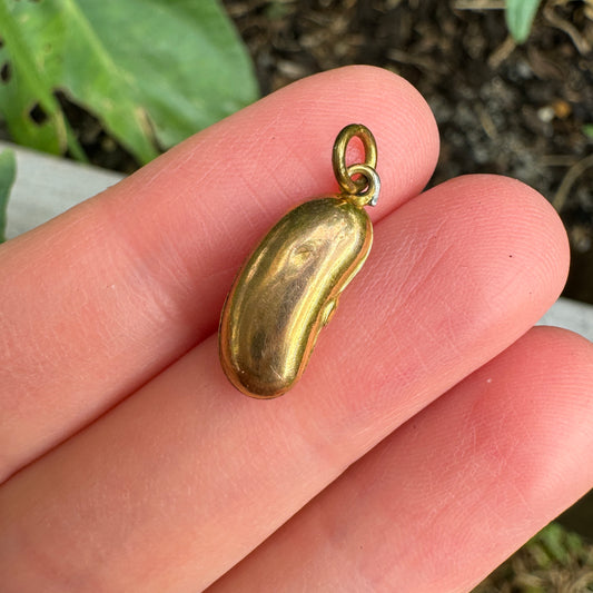 Vintage 9ct rosy yellow gold mini lucky bean charm
