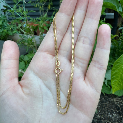 Vintage Italian 10ct yellow gold box chain, 39.5cm / 15.55 inches long