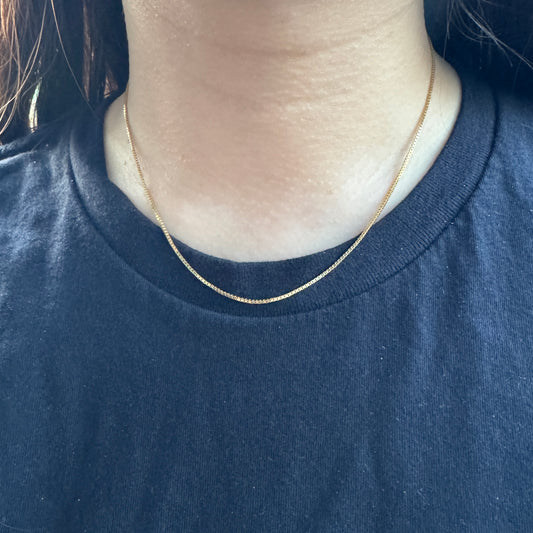 Vintage Italian 10ct yellow gold box chain, 39.5cm / 15.55 inches long
