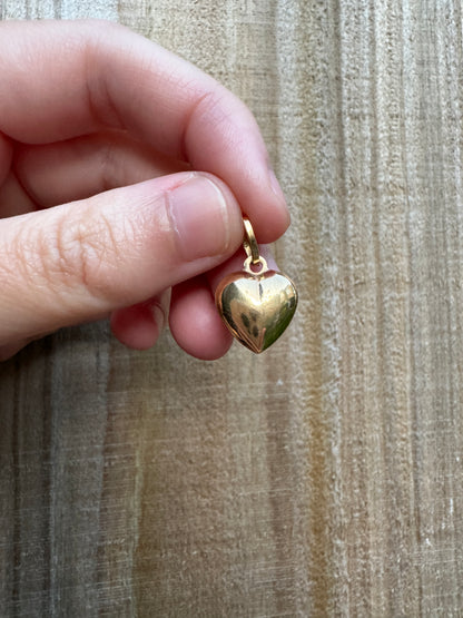 Vintage 9ct yellow gold puffy heart pendant