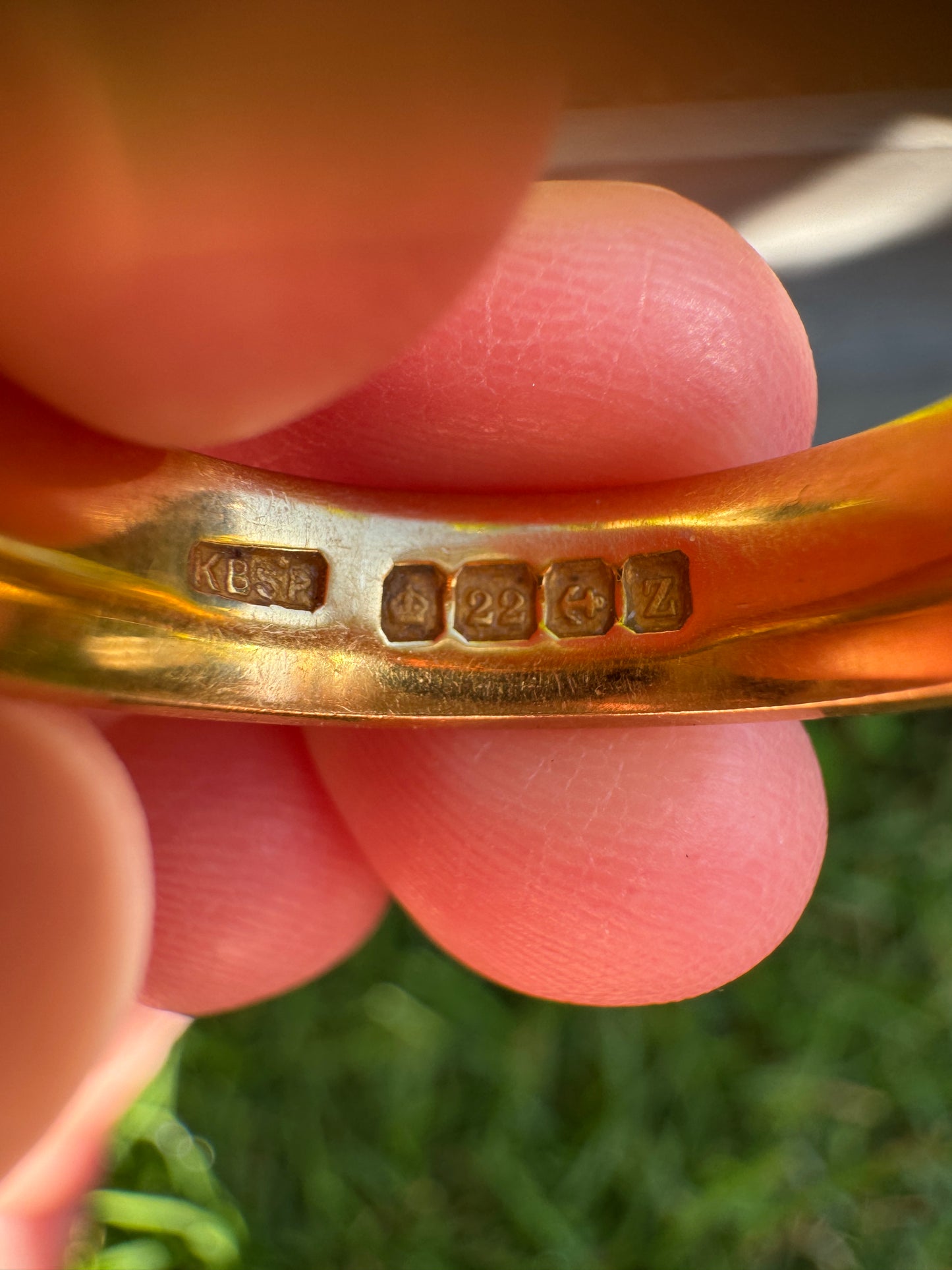 Antique 22ct yellow gold band, 5mm wide