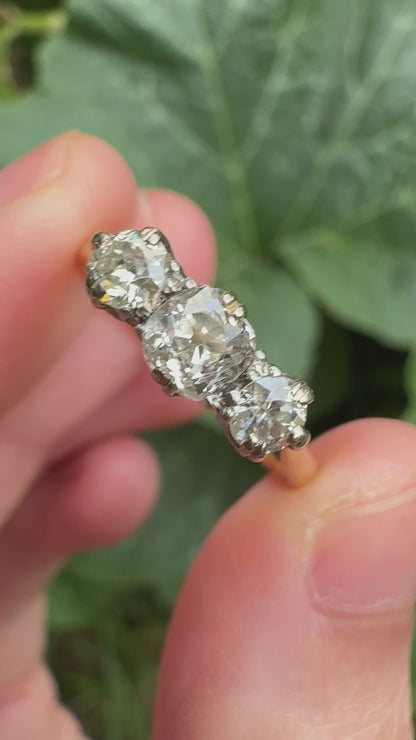 Vintage English 18ct yellow gold three stone 0.86ct TCW old mine cut diamond ring