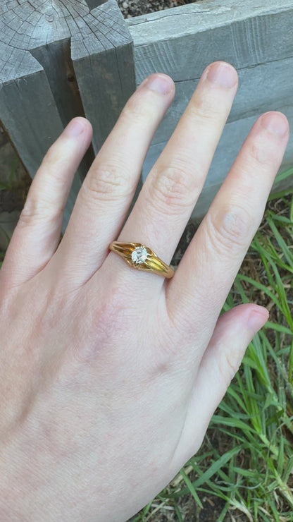 Antique 18ct gold old mine cut diamond belcher ring
