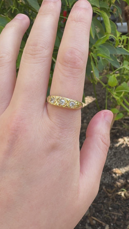 Vintage 18ct yellow gold three stone 0.28ct old mine cut diamond gypsy ring