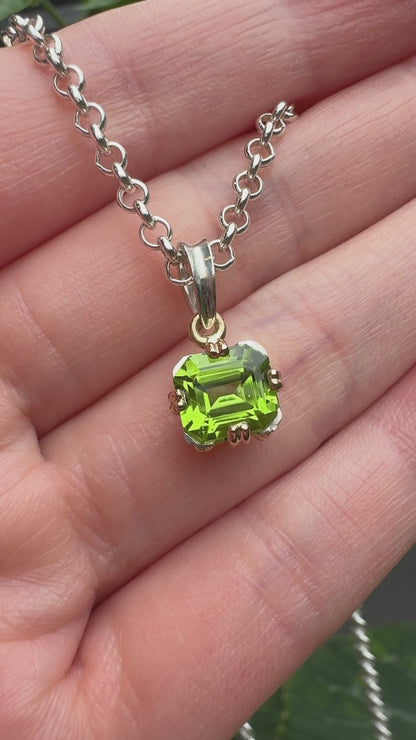Custom handmade sterling silver and recycled 18ct yellow gold 2.09ct peridot necklace, 47cm / 18.5 inches long