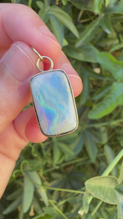 Vintage 9ct rosy yellow gold double sided opal cabochon pendant