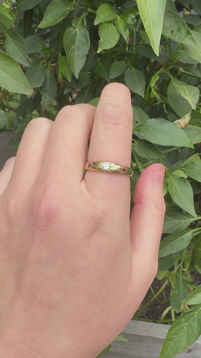 Vintage 18ct yellow gold 0.17ct round brilliant cut diamond and natural ruby starset gypsy ring